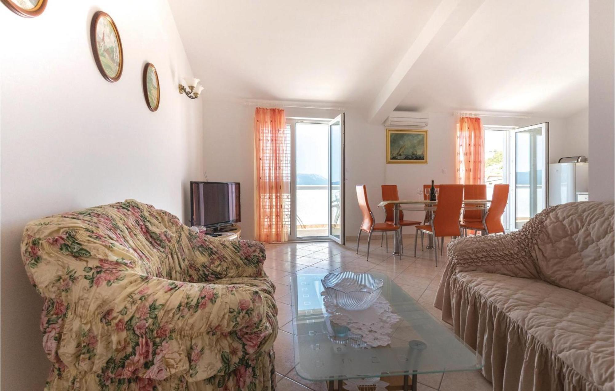 2 Bedroom Lovely Apartment In Komarna Klek Εξωτερικό φωτογραφία